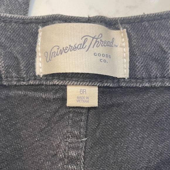 NWT Universal Thread High-Rise 90's Straight Jeans - Black Wash Size 6 - Picture 3 of 5